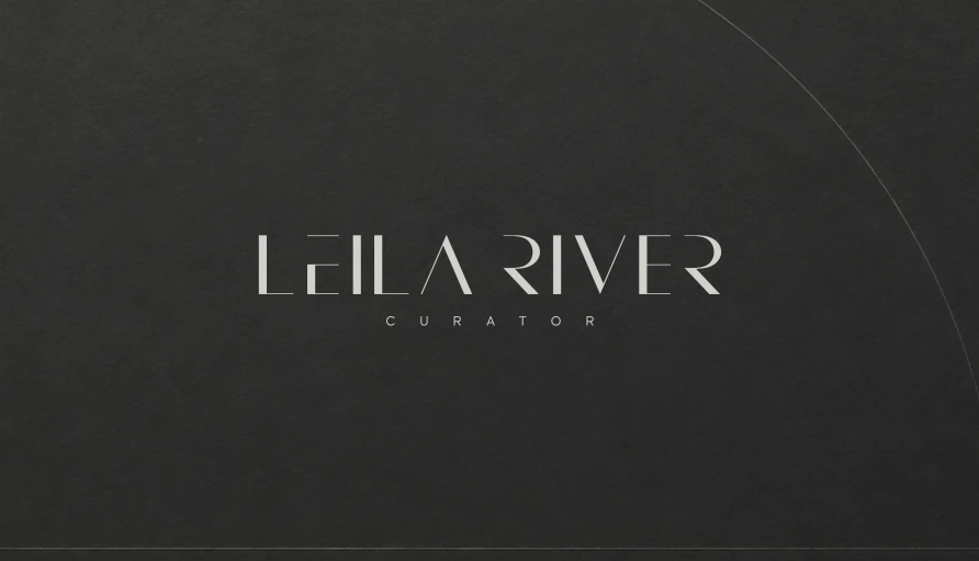 Logotipo Leila River Curator